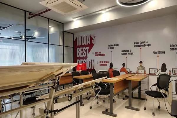 Frameboxx C Scheme campus photograph 2