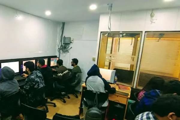 Frameboxx Chowringhee campus photograph 4