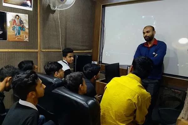 Frameboxx Kothrud campus photograph 7