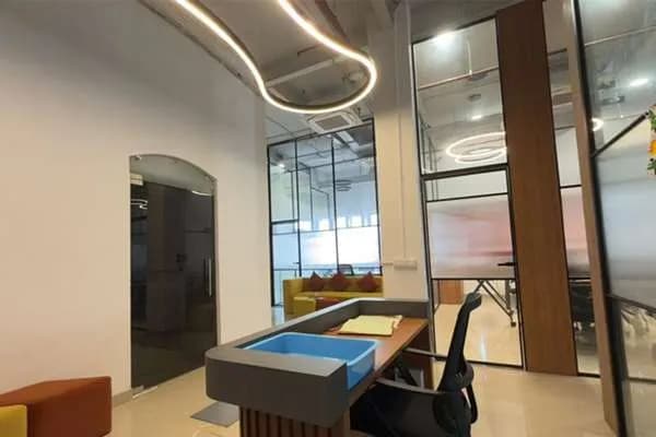 Frameboxx Park Street campus photograph 6