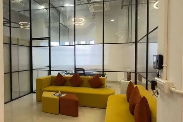 Frameboxx Park Street campus photograph 9