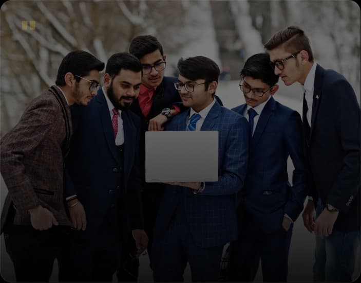 FrameBoxx franchise partners collaborating